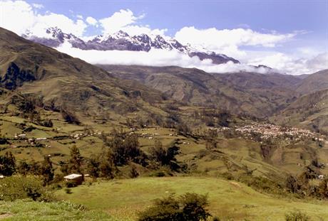 Sorata and los Andes